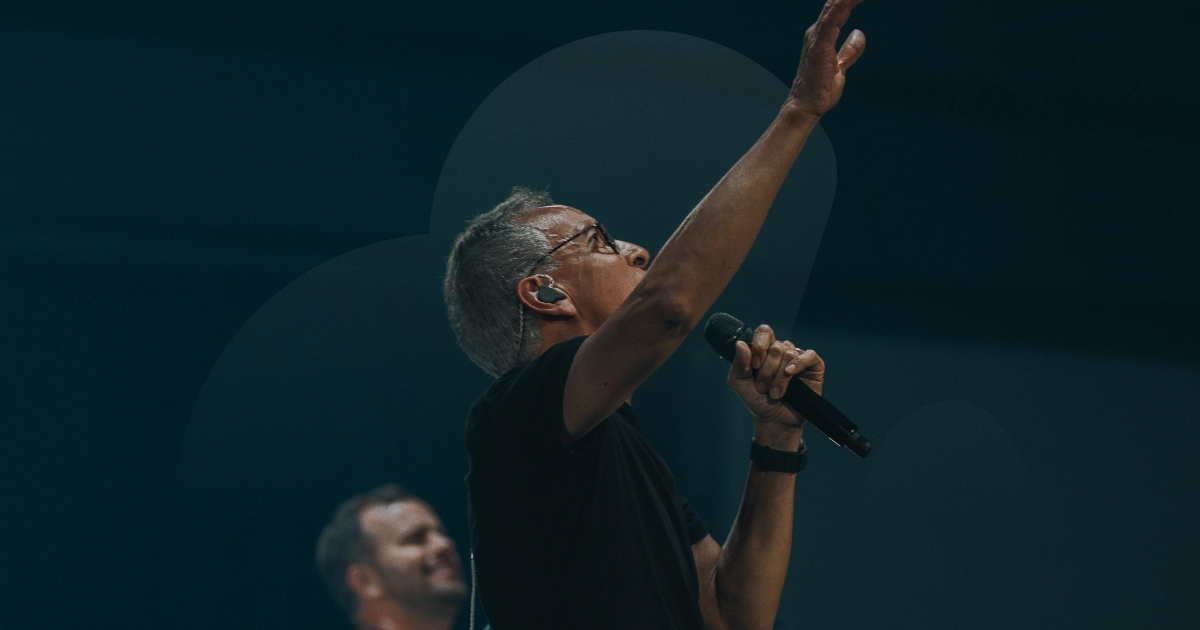 Marco Barrientos renueva la alabanza con el medley “El Poderoso de Israel” en Casa de Dios Guatemala