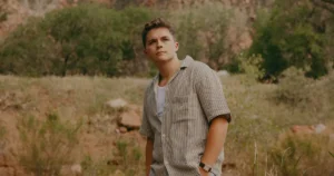 Josiah Queen Llega al Billboard Hot 100