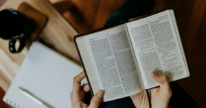 Versículos bíblicos para Semana Santa que transformarán tu devocional