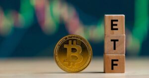 Bitcoin ETFs Record First Weekly Outflow Since April Amid Rising Geopolitical Tensions
