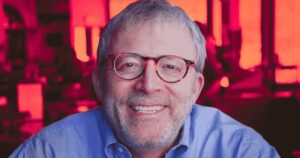 Veteran Trader Peter Brandt Charts Bitcoin Future Amidst Skepticism Towards Altcoins and a Warning for Gen Z