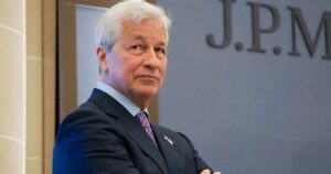Wall Street Digital Divide: JPMorgan CEO Backs Blockchain, Cautions on Bitcoin Wild Ride