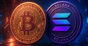 The Crypto Divide: Solana Price Stumble Amidst Bitcoin Quiet Ascent