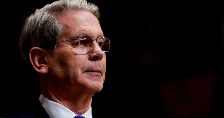 Washington Whipsaw on Bitcoin: Bessent's Conflicting Statements Spark Market Jitters