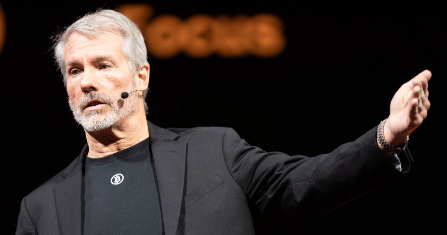 MicroStrategy Snubbed from S&P 500: Saylor Dismisses Decision, Citing MSTR's Dominant Returns