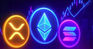 Ethereum Faces Substantial Withdrawals as Solana and XRP Attract Institutional Capital Amidst Broader Market Slowdown