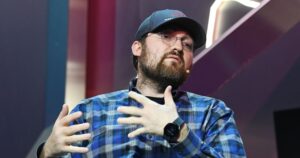 Cardano Governance Crisis: Berlin ADA Parties and the “Useful Idiots” Dilemma