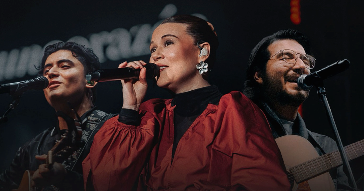 Un Corazón estrena el álbum  Un Corazón - En vivo desde el Auditorio Nacional