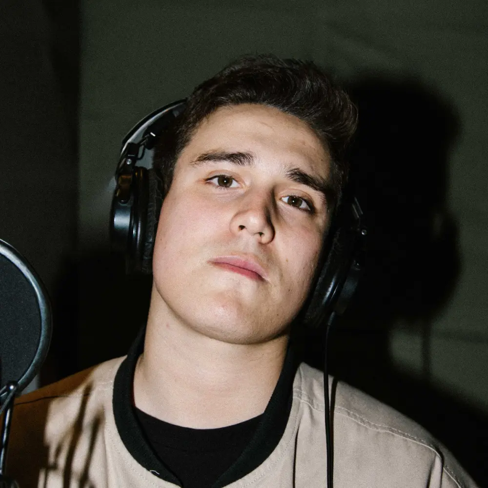 Miqueas Ferrando profile Artista heaventurn