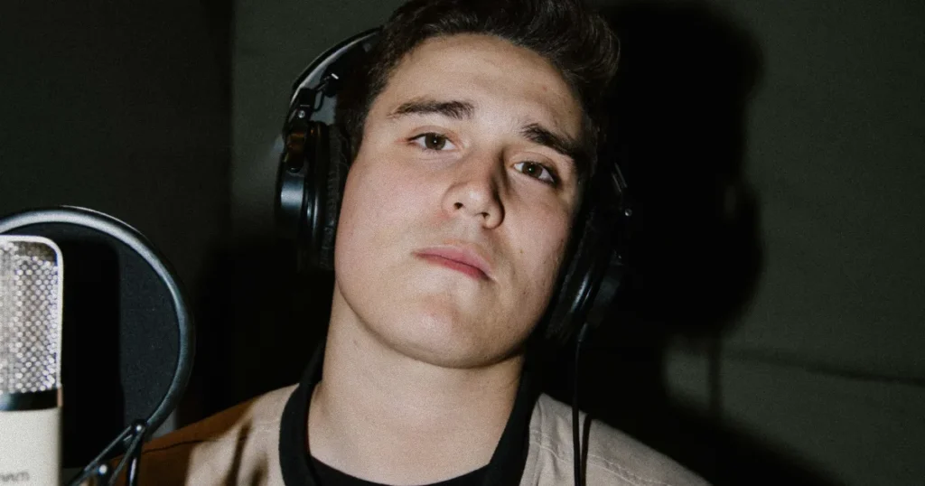 Miqueas Ferrando presenta “Santo por siempre”: Un himno fresco para la nueva generación