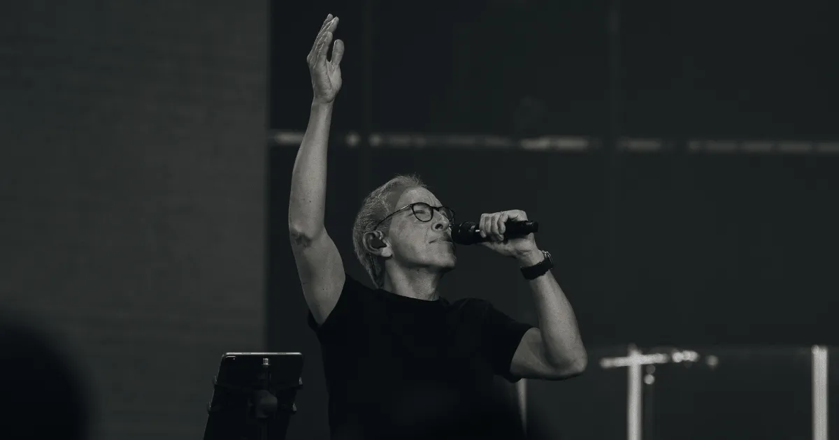 Marco Barrientos lanza "Aliento": Un viaje fresco de adoración para una generación con propósito