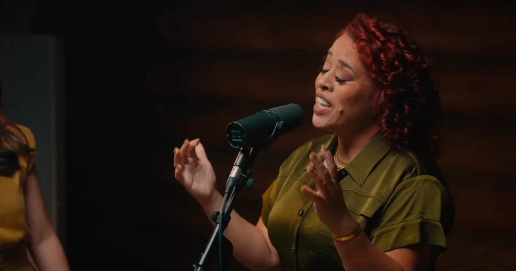 Darlene Zschech relanza Canta al Senor en version trilingue junto a Ana Paula Valadao e Ingrid Rosario 03