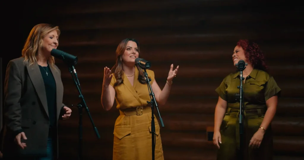 Darlene Zschech relanza Canta al Senor en version trilingue junto a Ana Paula Valadao e Ingrid Rosario 02