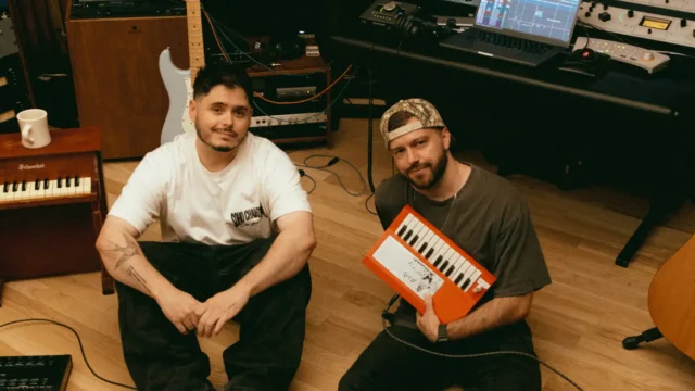 Mike Muñoz y Evan Craft estrenan «Vale La Pena»