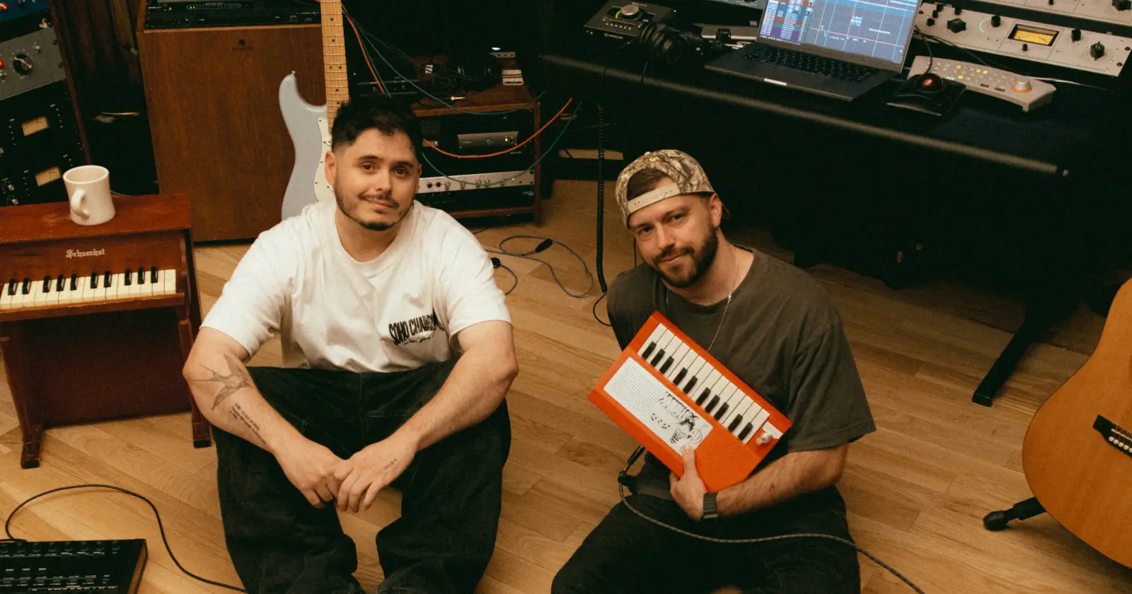 Mike Muñoz y Evan Craft estrenan «Vale La Pena»