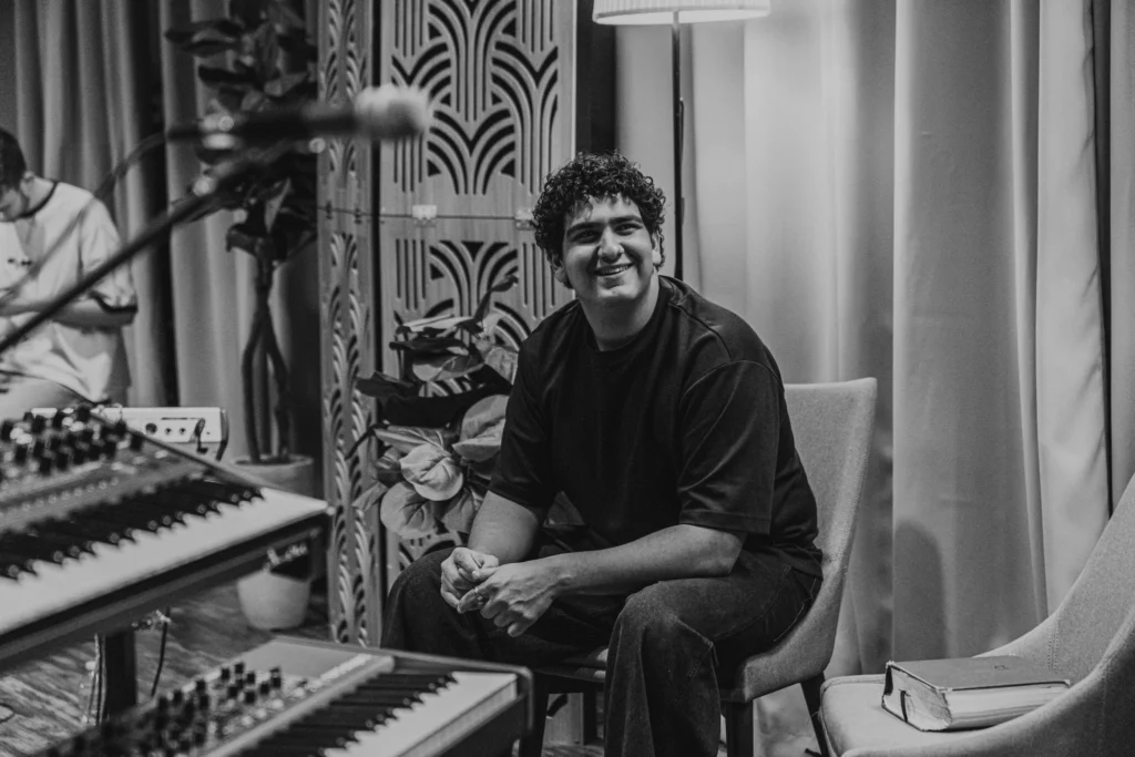 Natán Calveti debuta con el EP «¿Qué Quieres De Mí?» 2 Natan Calveti Press Photo