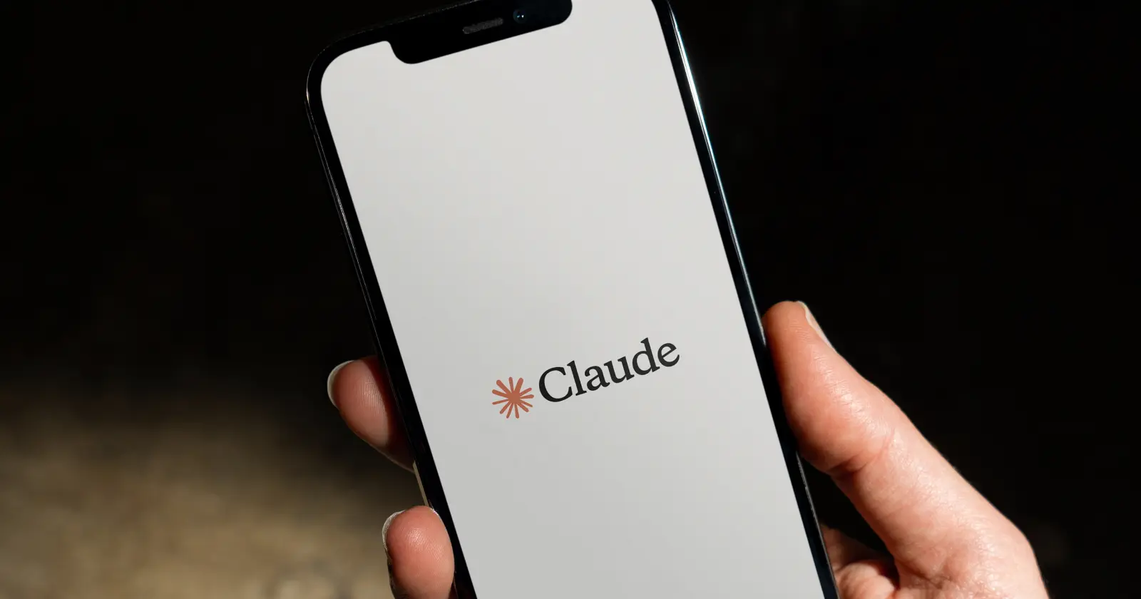 Sony y Warner demandan a Anthropic por entrenar a Claude