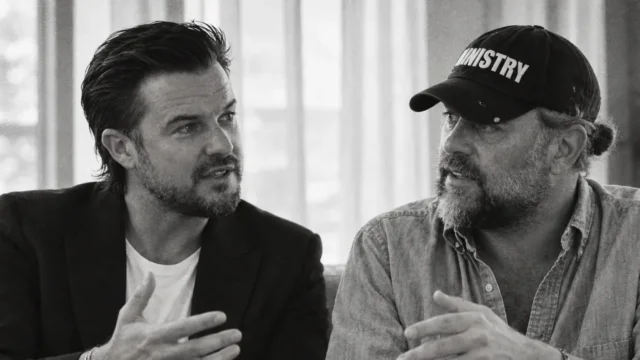 Joel Houston: «No sabía quién era sin un escenario»